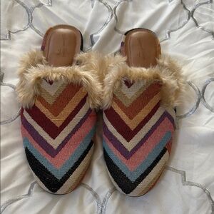 Universal Thread Multicolor Chevron Fur-Lined Mules